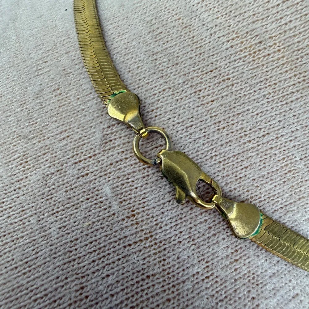 Gold Tone Thick Herringbone Chain Necklace 24" - Picture 8 of 9